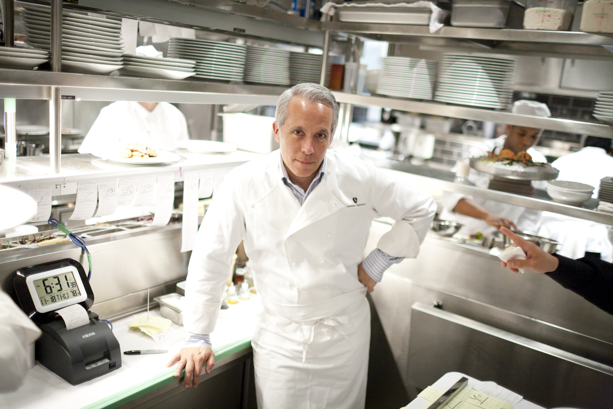 Geoffrey Zakarian Head Shot.jpg