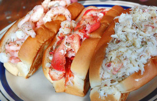 Luke's lobster rolls.jpg