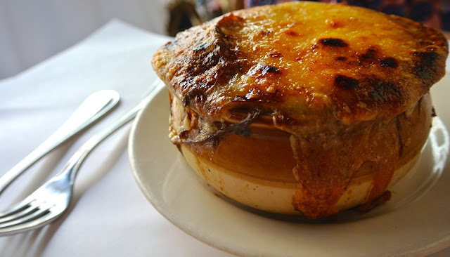 La Bonne Soupe’s French Onion Soup